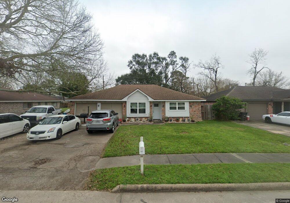 807 Kost Rd, Alvin, TX 77511 - photo 1