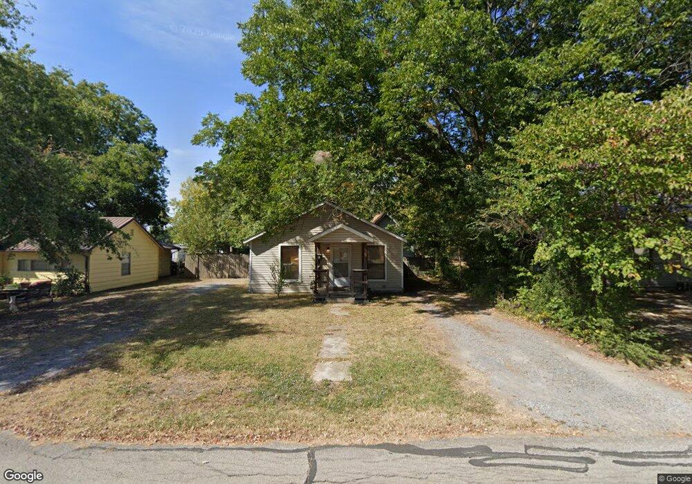 8 N Ora St, Pryor, OK 74361 - photo 1