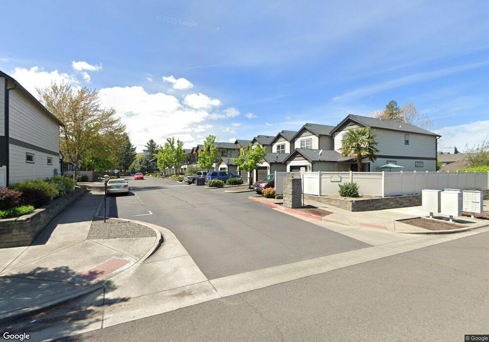 253 Daisy Creek Village Dr unit 30, Central Point, OR 97502 - photo 1