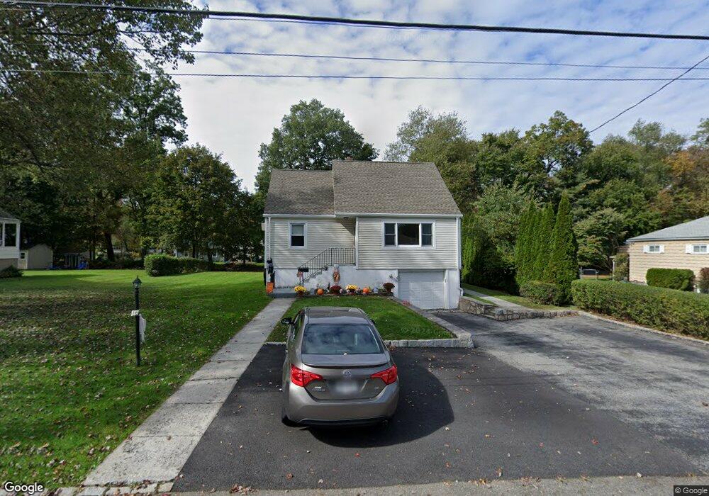 16 Edgewood Rd, Cortlandt Manor, NY 10567 - photo 1