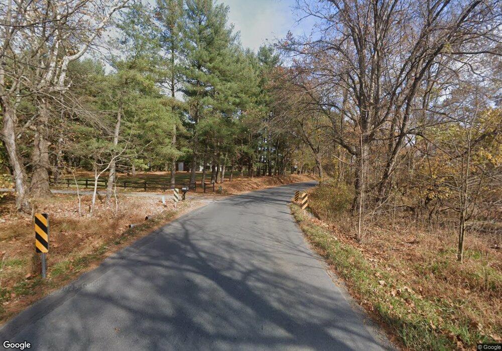 15579 Woodgrove Rd, Hillsboro, VA 20132 - photo 1