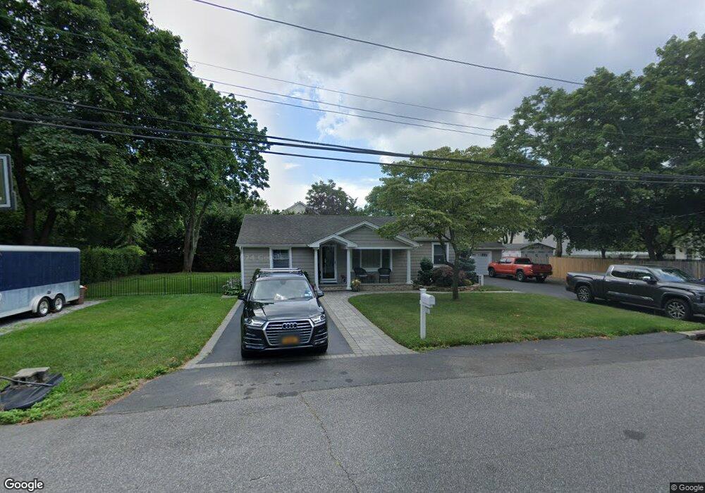 4 Vautrin Ln, Holtsville, NY 11742 - photo 1