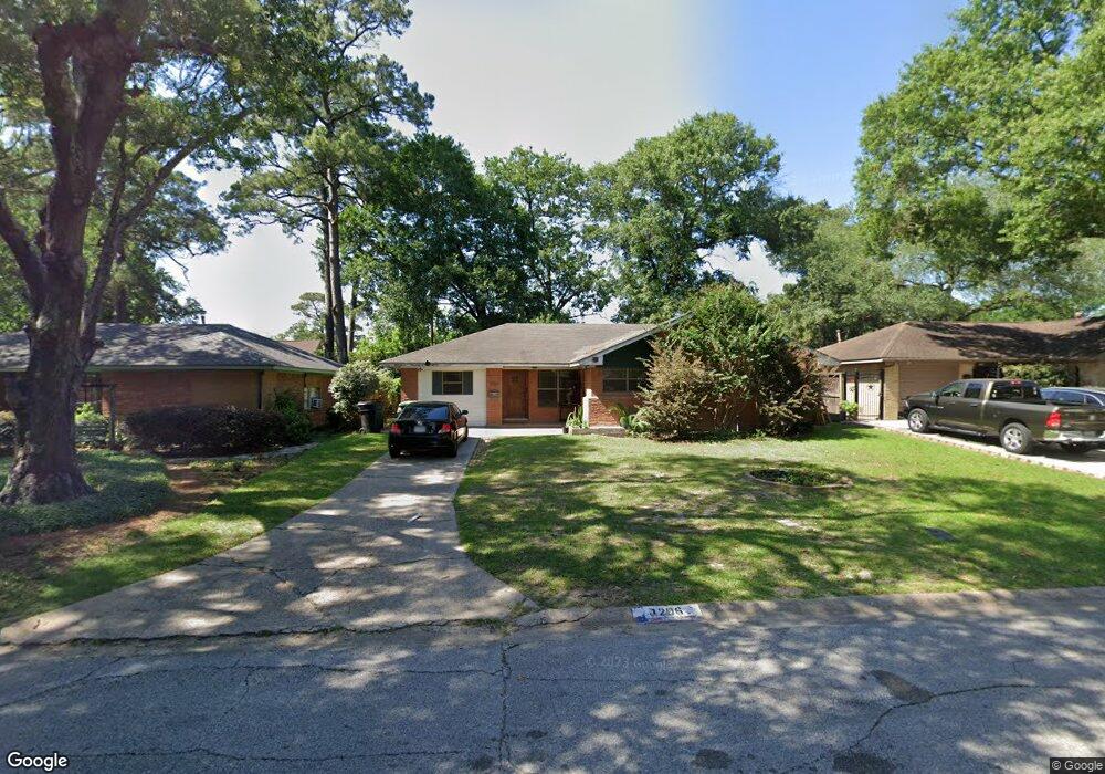 1206 Stonecrest Dr, Houston, TX 77018 - photo 1