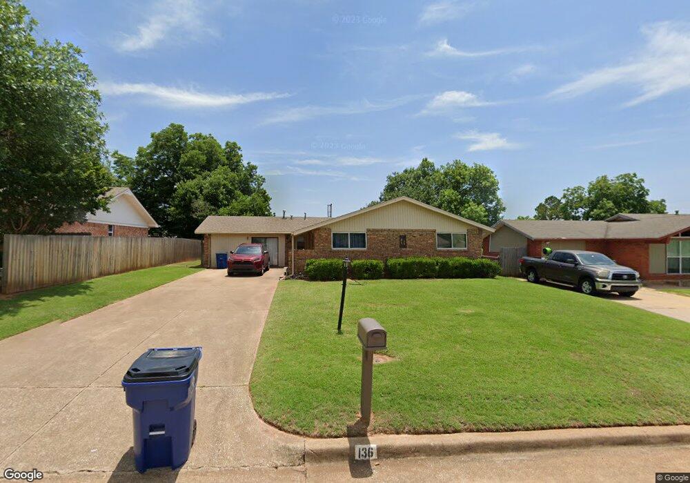 136 Ridgecrest Dr, Duncan, OK 73533 - photo 1