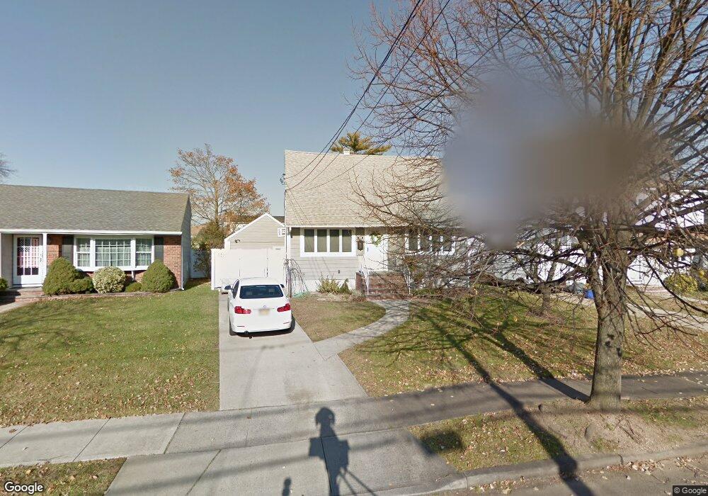 189 Lake St, Oceanside, NY 11572 - photo 1