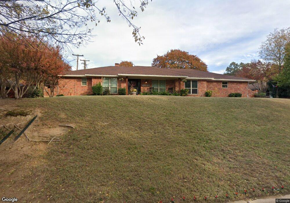 1303 Cliffwood Rd, Euless, TX 76040 - photo 1