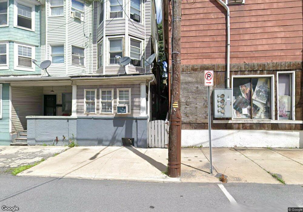 21 E Patterson St, Lansford, PA 18232 - photo 1