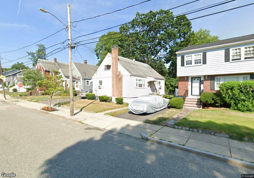 30 Keith St, West Roxbury, MA 02132 - photo 1