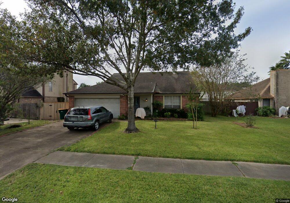2722 Holly Springs Dr, Pearland, TX 77584 - photo 1