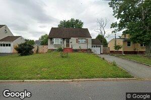 18 Poe Ave, Somerset, NJ 08873