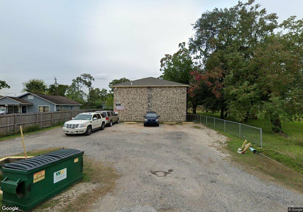 13517 Granada St unit 6, Houston, TX 77015 - photo 1