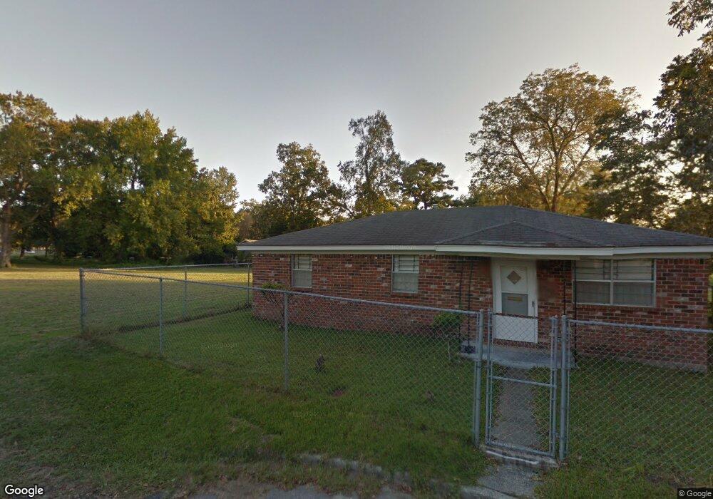 717 W 50th St, Savannah, GA 31405 - photo 1