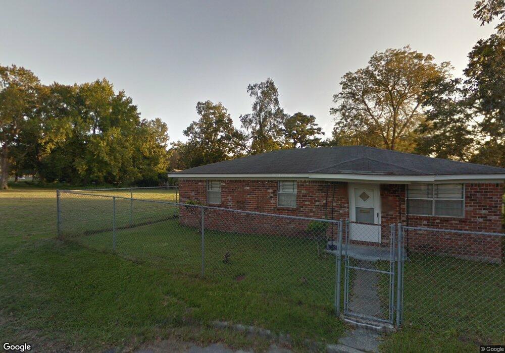 717 W 50th St unit 717 W 50th St Beauti, Savannah, GA 31405 - photo 1