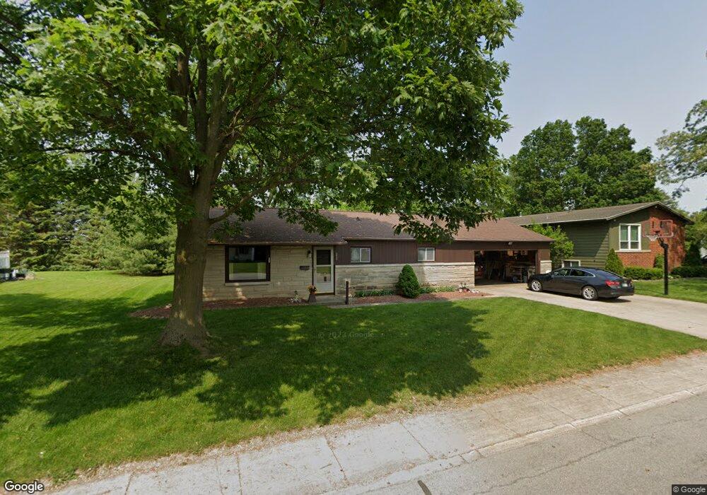 952 E John St, Nappanee, IN 46550 - photo 1