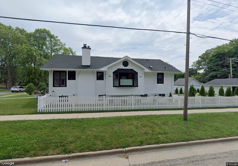 1344 N Ash St, Waukegan, IL 60085 - photo 1