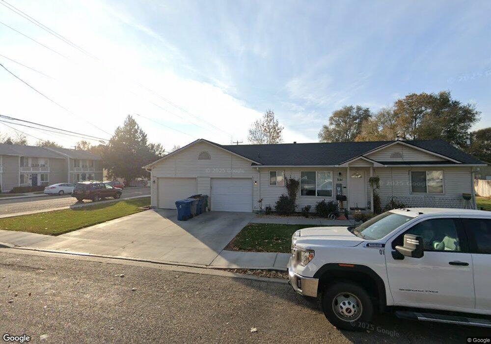 321 Garland St, Nampa, ID 83686 - photo 1