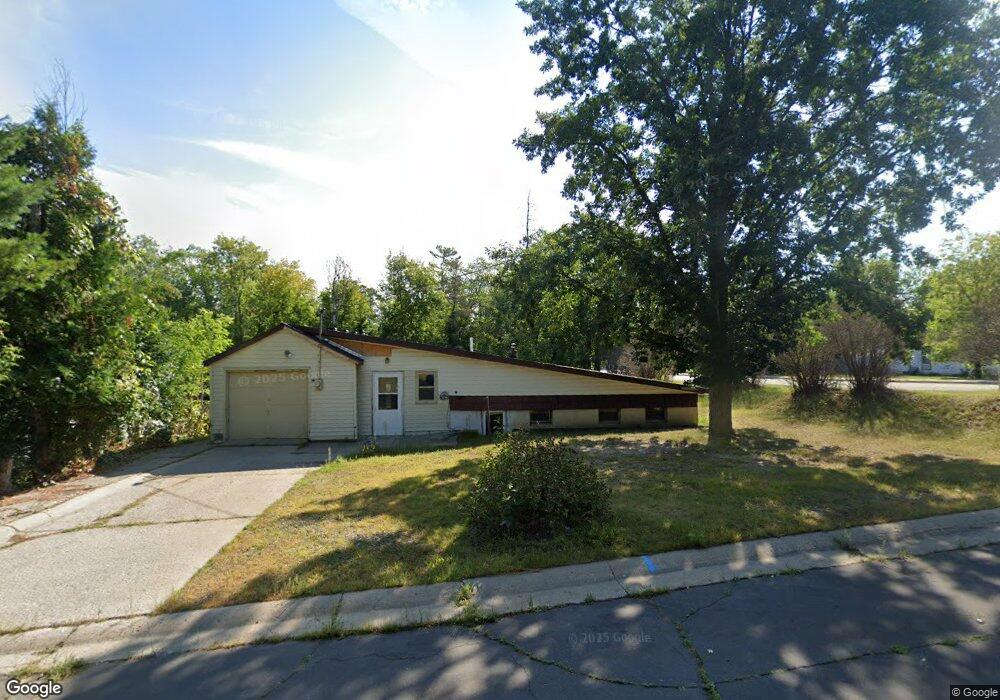 620 SW 4th St, Grand Rapids, MN 55744 - photo 1