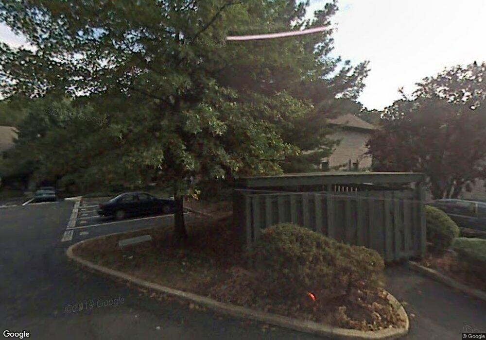 523 Foxwood Ln unit 13, Paoli, PA 19301 - photo 1