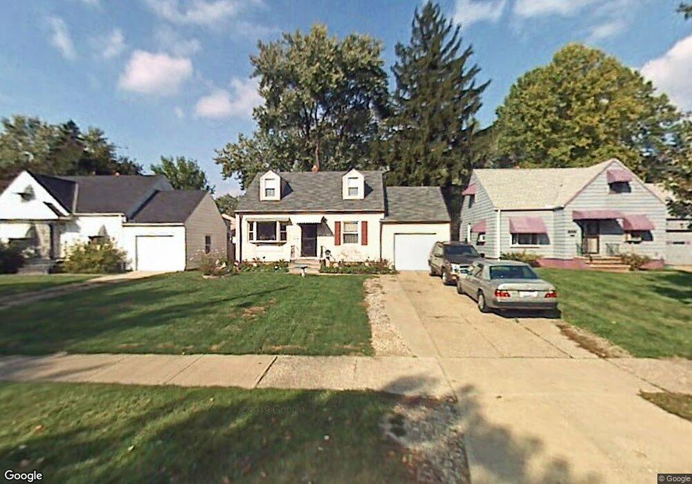 17303 Maple Heights Blvd, Maple Heights, OH 44137 - photo 1