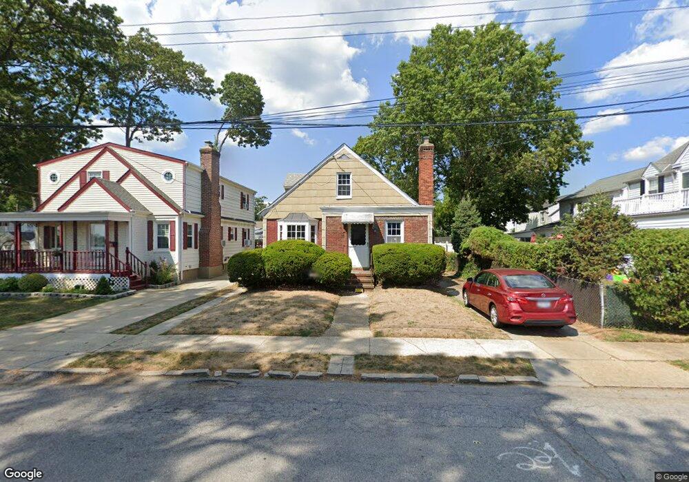 39 W Chester St, Valley Stream, NY 11580 - photo 1