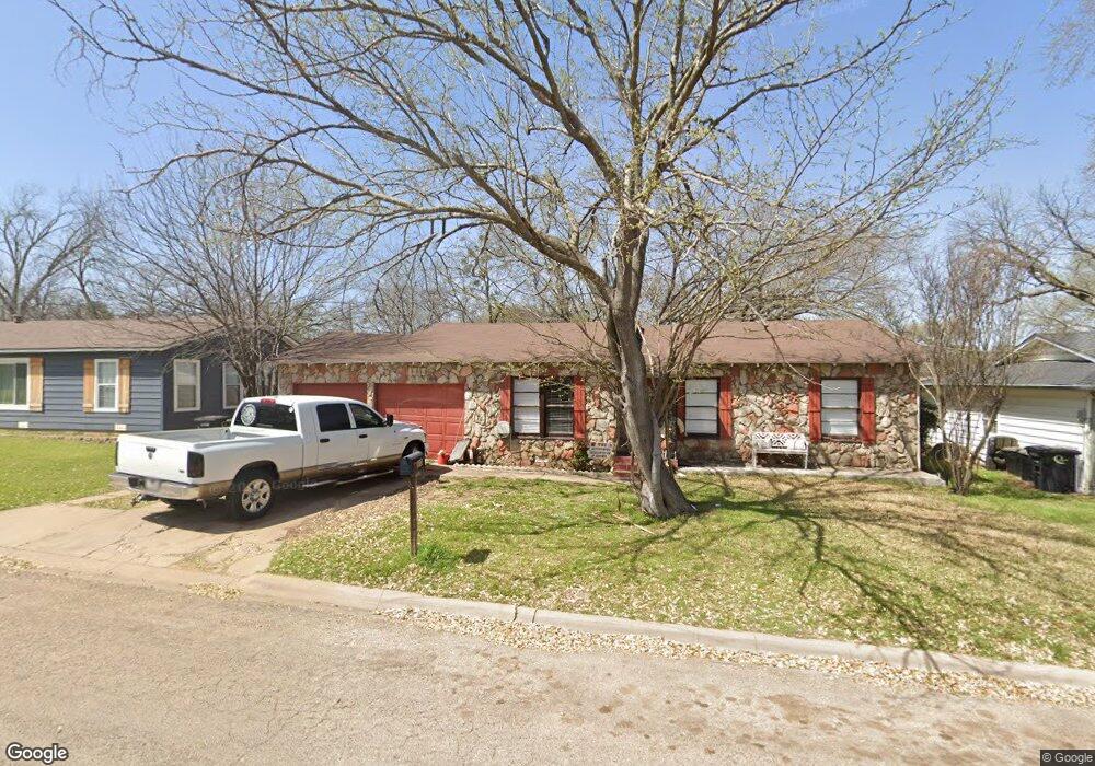 1010 Turner St, Cleburne, TX 76033 - photo 1