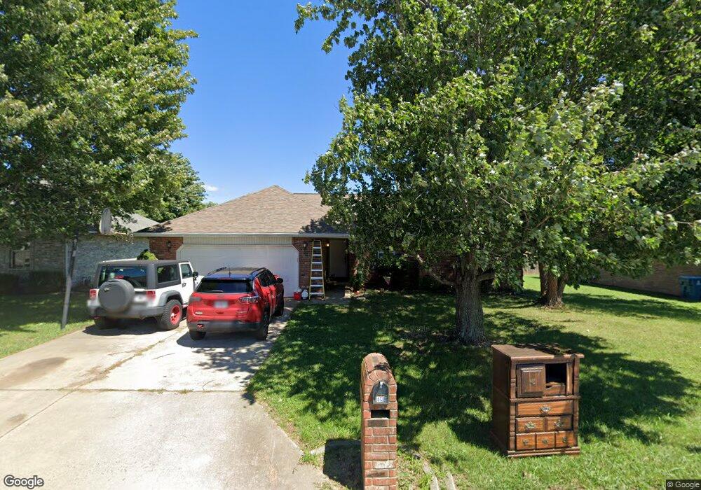 412 N Becky Cir, Nixa, MO 65714 - photo 1