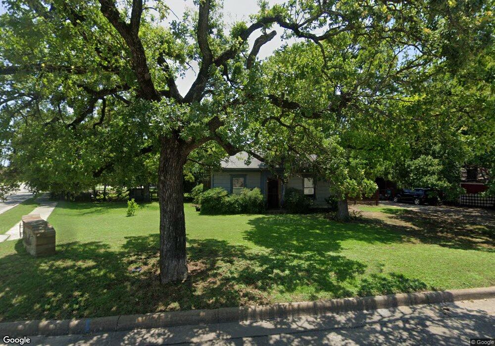 1214 E Bankhead Dr, Weatherford, TX 76086 - photo 1
