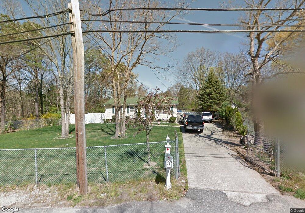 35 Country Rd, Medford, NY 11763 - photo 1