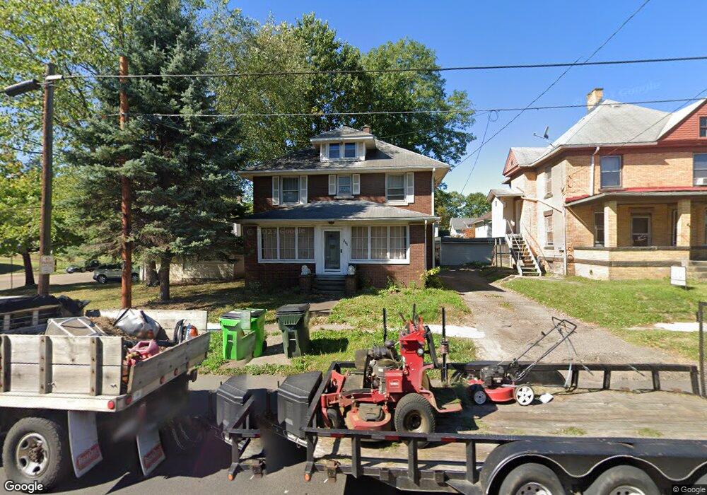 211 Wales Rd NE, Massillon, OH 44646 - photo 1