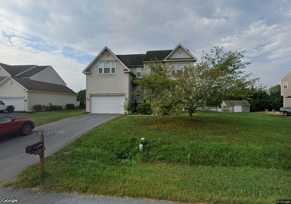 1158 E Pebblebrook Dr, Greencastle, PA 17225 - photo 1