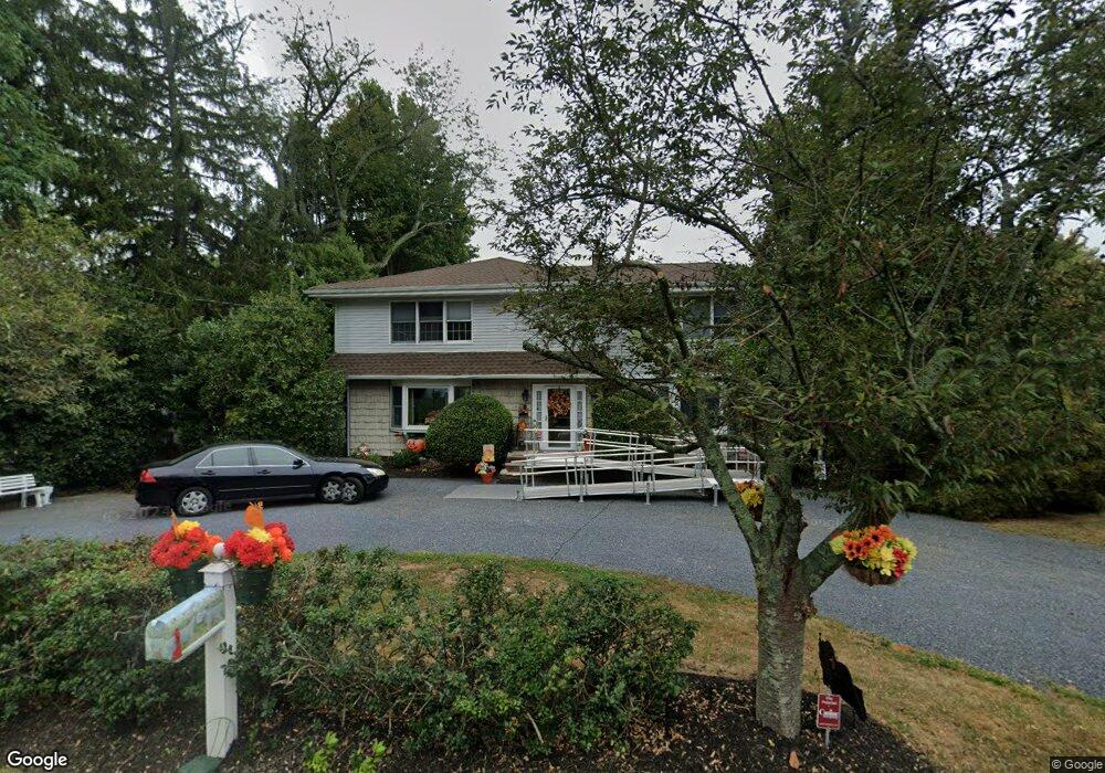 637 Locust Point Rd, Rumson, NJ 07760 - photo 1