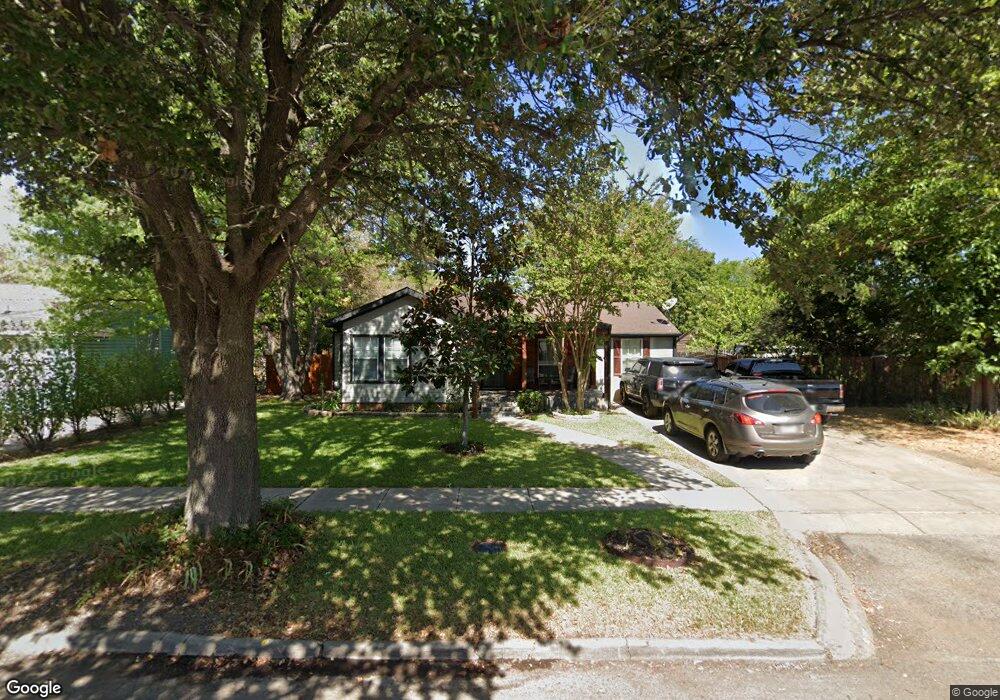 906 Clarice St, Grand Prairie, TX 75051 - photo 1