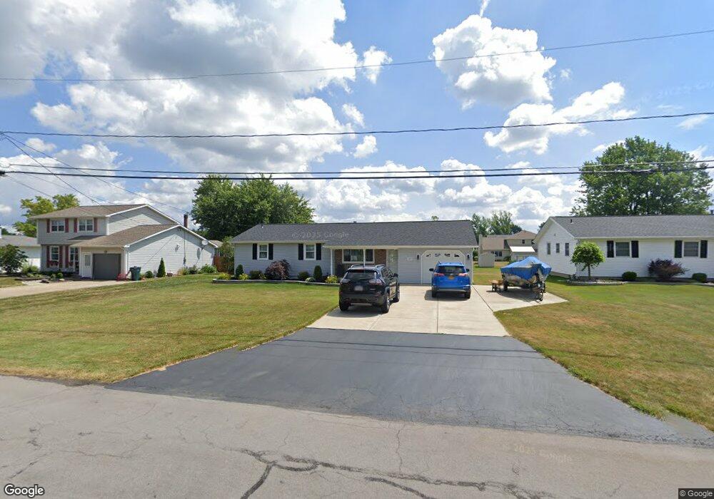 7271 Nickett Dr, North Tonawanda, NY 14120 - photo 1