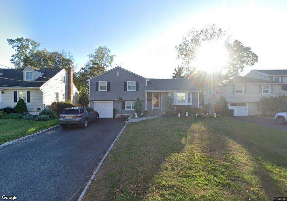 574 West Ct, Scotch Plains, NJ 07076 - photo 1
