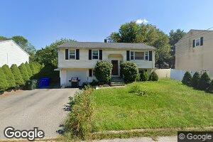 71 Ellingwood St, Manchester, NH 03103