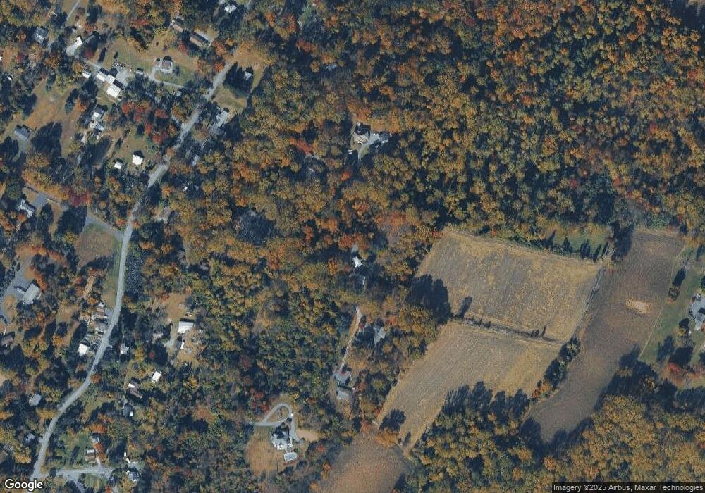 14 Pear Ln, Reading, PA 19606 - photo 1