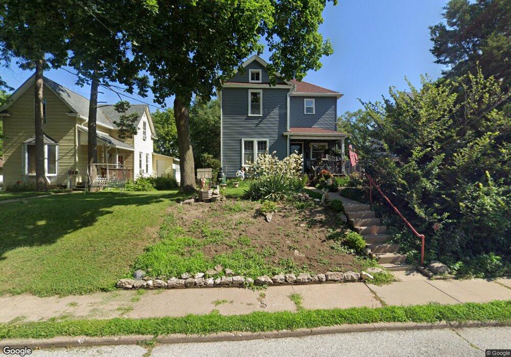 1724 W 14th St, Davenport, IA 52804 - photo 1