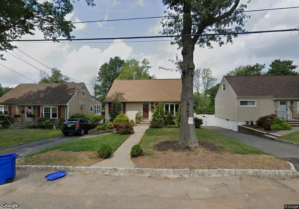 15 Phyllis Rd, West Orange, NJ 07052 - photo 1