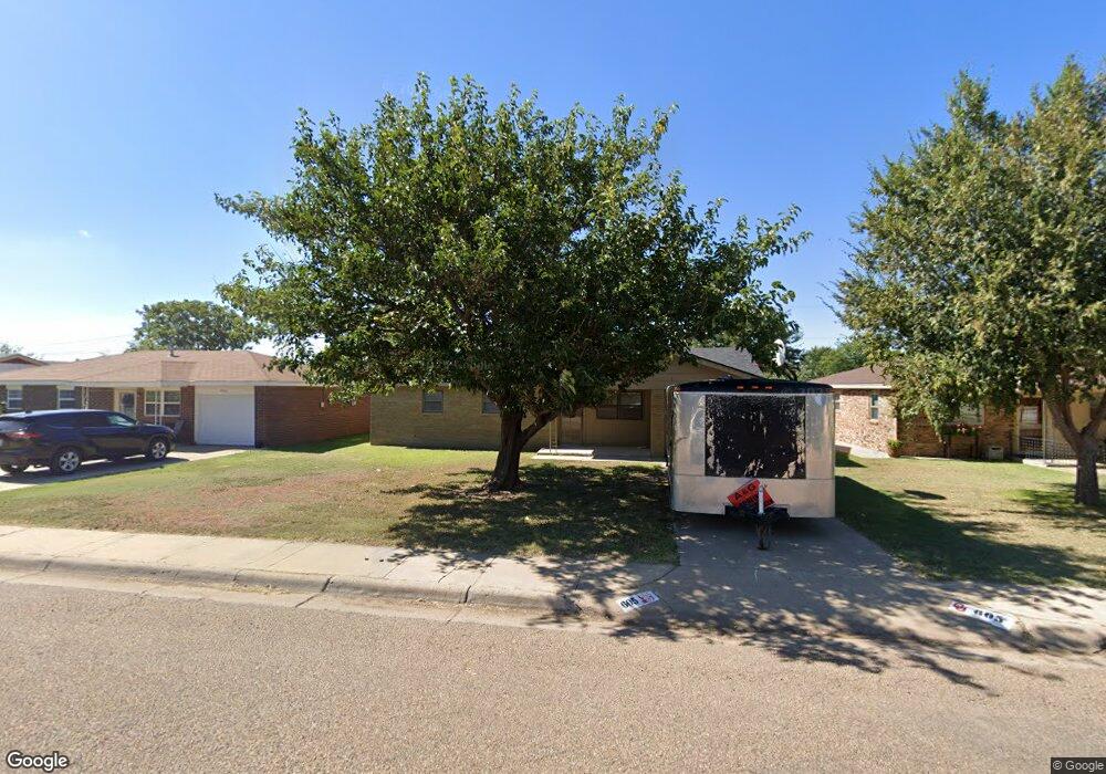605 Elm Ave, Dumas, TX 79029 - photo 1