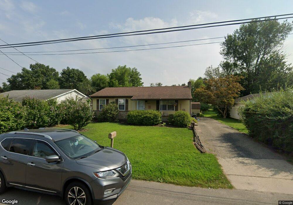 1420 3rd Ave unit Privet room Goldenho, Berwick, PA 18603 - photo 1