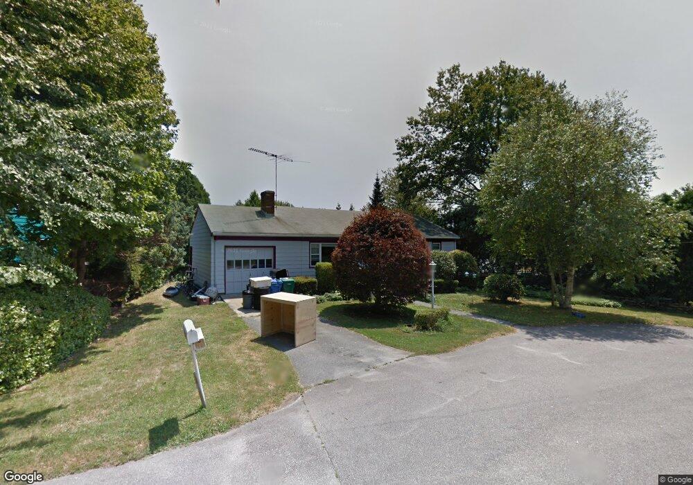 8 Francisco Dr, Middletown, RI 02842 - photo 1