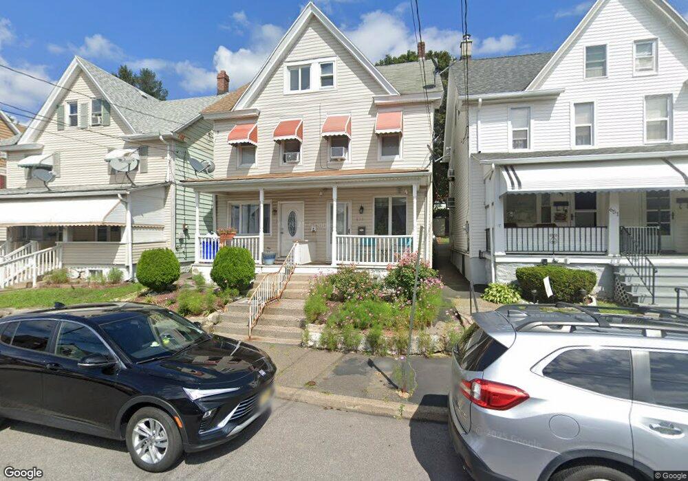 653 N Vine St, Hazleton, PA 18201 - photo 1