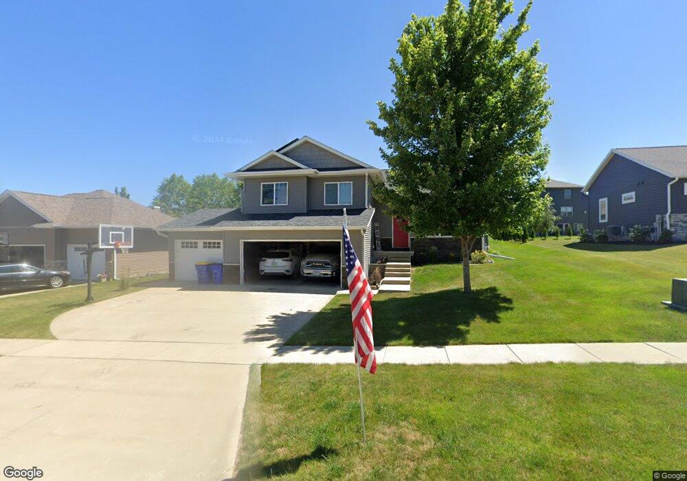 706 Sullivan St, West Branch, IA 52358 - photo 1