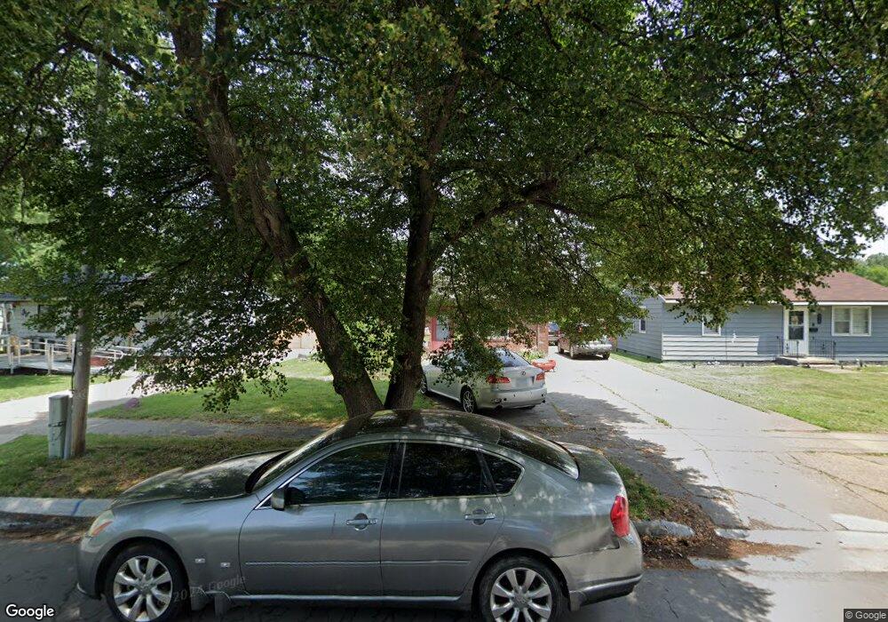 414 E Columbus Ave, Des Moines, IA 50315 - photo 1