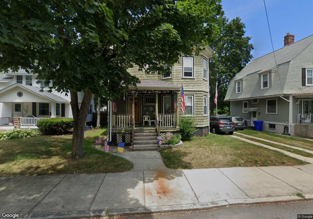 220 Hunts Ave, Pawtucket, RI 02861 - photo 1