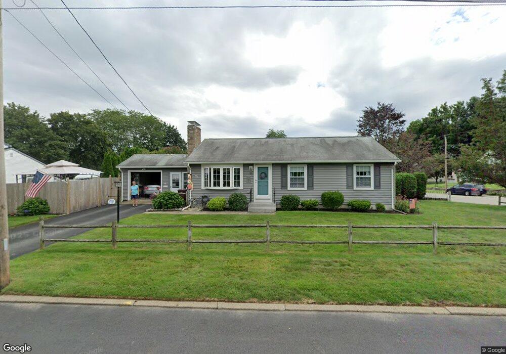 13 Marshall Rd, Woonsocket, RI 02895 - photo 1