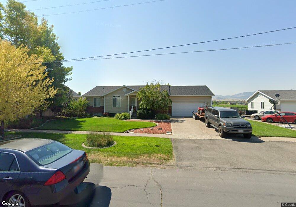 537 W 200 N, Hyrum, UT 84319 - photo 1