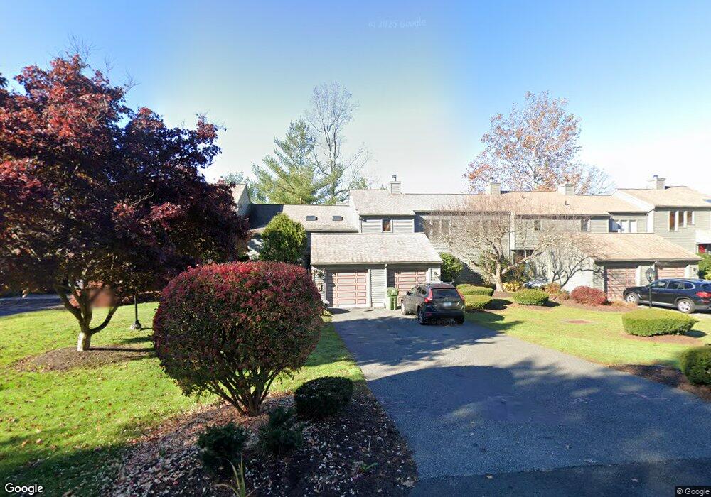 6 Ledgewood Dr, Brookfield, CT 06804 - photo 1