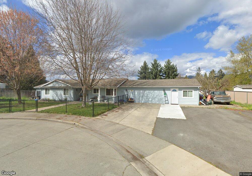 1252 E View Place, Grants Pass, OR 97527 - photo 1