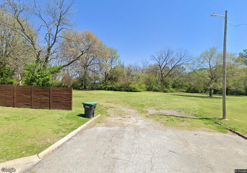 505 Third St, Tahlequah, OK 74464 - photo 1